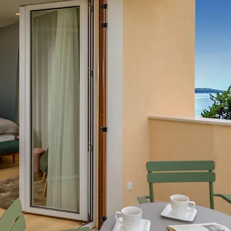 Luxury Hvar Deluxe Palace 2 With Pool At The *