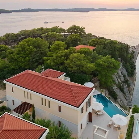 Vila Luxury Hvar Deluxe Palace 2 With Pool Near And *